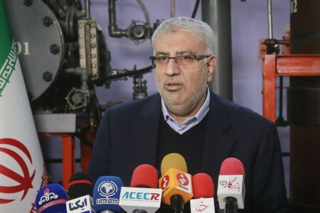 وزیر نفت: تعطیلی تهران کمک بزرگی به پایداری گاز بود