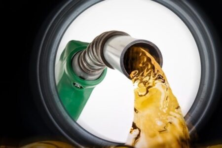 قیمت بنزین در آمریکا به بالاترین رقم طی یک دهه گذشته رسید