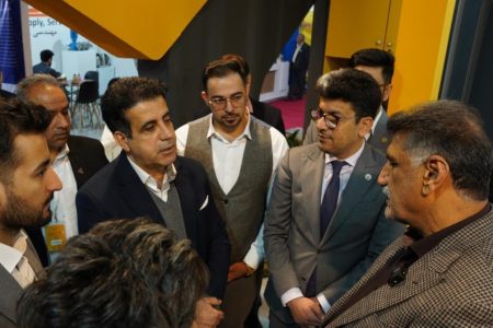 حمایت مدیرعامل پتروشیمی امیرکبیر از توسعه فناوری دانش‌بنیان