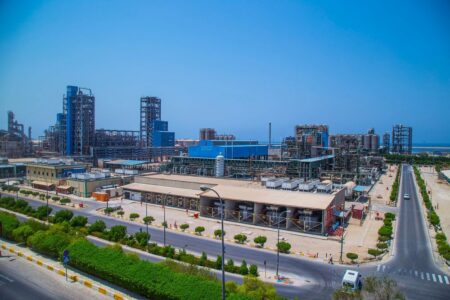 آریاساسول رکورد تولید ماهانه پلی‌اتیلن را شکست