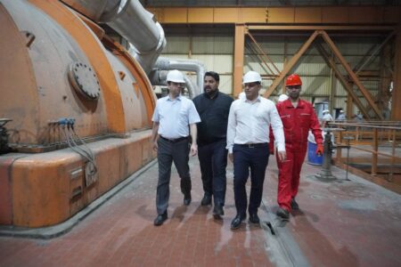 بازدید شبانه مدیرعامل برق‌حرارتی از نیروگاه بندرعباس