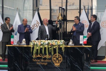 عرضه اولیه پتروشیمی اروند انجام شد/ استقبال بیش از یک و نیم‌میلیون نفری از عرضه اولیه سهام اروند