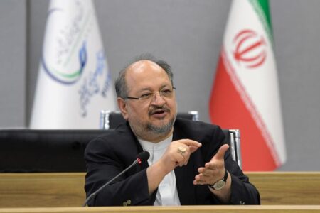 فروپاشی زنجیره ارزش پتروشیمی به‌خاطر واگذاری‌های شتاب‌زده و غیرکارشناسی