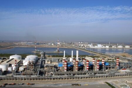 پیگیری مستمر راه اندازی تولید یوتیلیتی در فجر انرژی با حضور مدیران ارشد صنعت پتروشیمی
