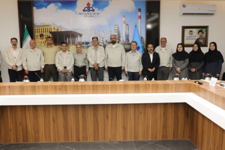 تجلیل از آزادگان دوران دفاع مقدس در شرکت پالایش نفت اصفهان