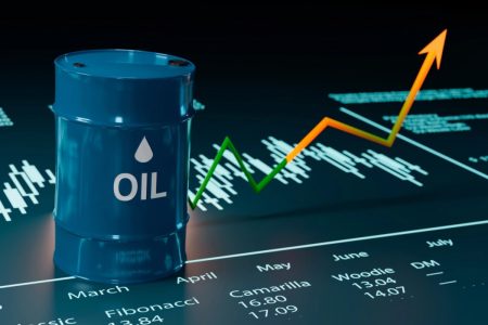 جهش قیمت نفت با تشدید تنشهای ژئوپلیتیکی و ریسک کشتیرانی
